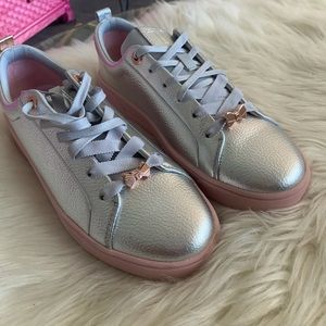Ted Baker Silver and Pink Sneakers rose gold bows